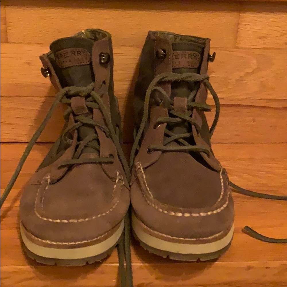 Sperry boots